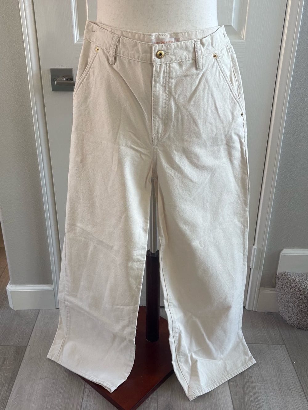 Tory Burch | Sz 29 | Cream Relaxed Straight Leg Jeans  | NWOT